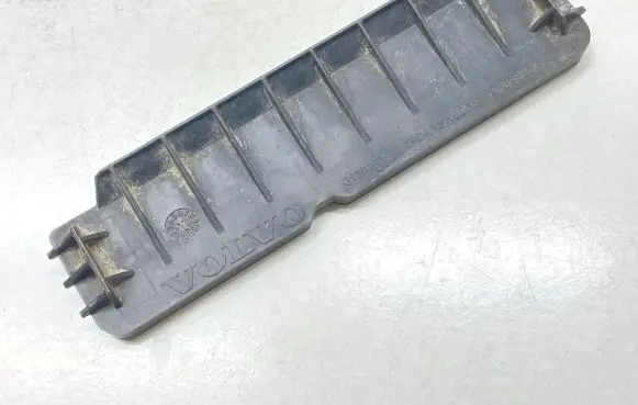 Volvo V40 Cross country Battery tray 31301935