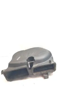 Mercedes-Benz C W204 Air filter box cover A2048300103 2048300103