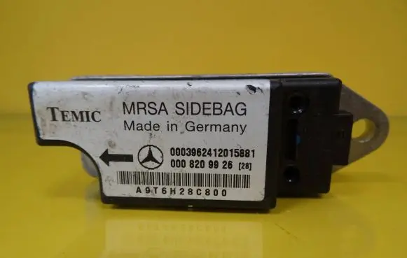 Mercedes-Benz E W210 Airbag deployment crash/impact sensor 0008209926
