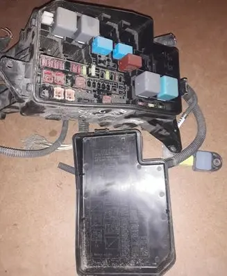 Toyota RAV 4 (XA30) Fuse box set 8266242190