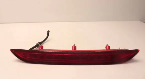 KIA Rio Third/center stoplight