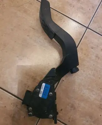 Audi A6 S6 C5 4B Accelerator throttle pedal 8D1723523M 6PV00837602