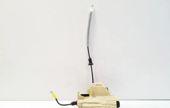 Volvo XC60 Rear door lock 32131413