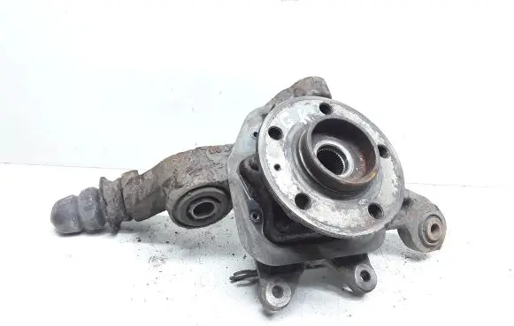 Rear wheel hub spindle/knuckle
