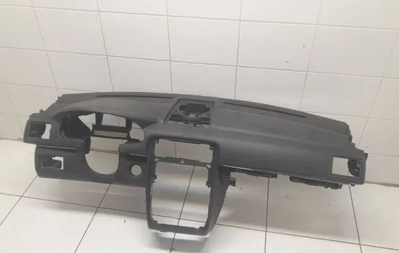 Mercedes-Benz B W245 Dashboard 10053409084000