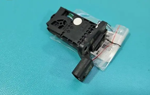 Opel Astra K Mass air flow meter A2C10257000 IMPRK1552248