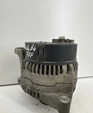 Audi A4 S4 B5 8D Generator/alternator 058903016C 0123510033