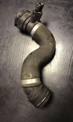 BMW 5 E60 E61 Engine coolant pipe/hose 7521778
