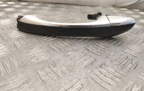 Mercedes-Benz CLS C219 Front door exterior handle A2197600570