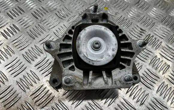 Mercedes-Benz GLC X253 C253 Gearbox mount A2052402500 15474984 16031102107