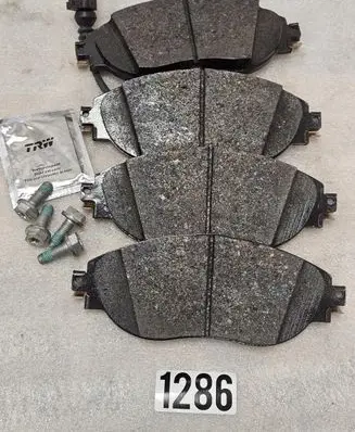 Volkswagen Golf VII Brake pads (front) 5Q0698151AJ