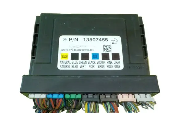 Opel Zafira C Central body control module 13507455