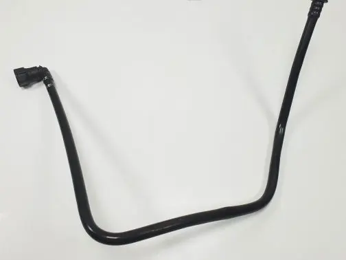 BMW X6 E71 Fuel line pipe 7337010X1