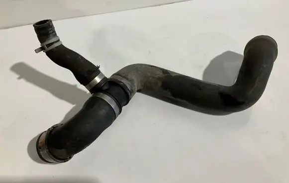 Mercedes-Benz R W251 Engine coolant pipe/hose
