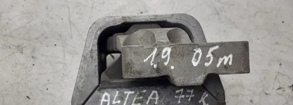 Seat Altea Engine mount bracket 1K0199262