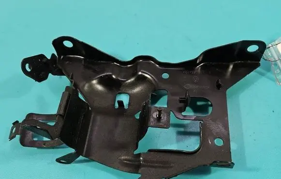 Renault Trafic III (X82) Other engine bay part 164192090R IMPRK1551676