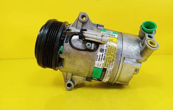 Opel Zafira B Air conditioning (A/C) compressor (pump) 13124750