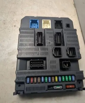 Peugeot Expert Comfort/convenience module 9663798380 2823190070308 0285465080308
