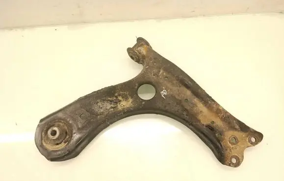 Skoda Fabia Mk2 (5J) Front lower control arm/wishbone 