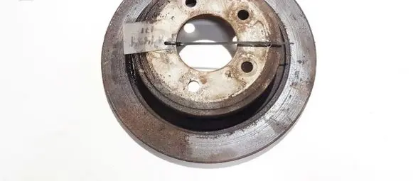 Chrysler Pacifica Rear brake disc neventiliuojamas