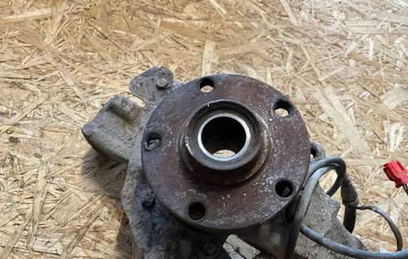 Audi A6 S6 C5 4B Front wheel hub spindle knuckle