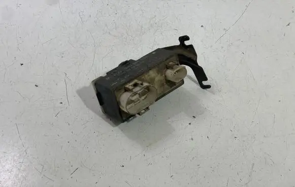 Volkswagen PASSAT B5 Coolant fan relay 1H0919506 898658