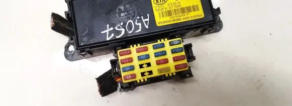 KIA Carens I Fuse box set 0k2fb67580 k2fb