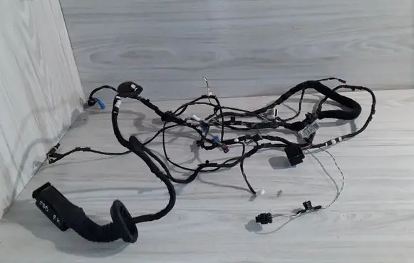 BMW M5 F90 Front door wiring loom 8795334