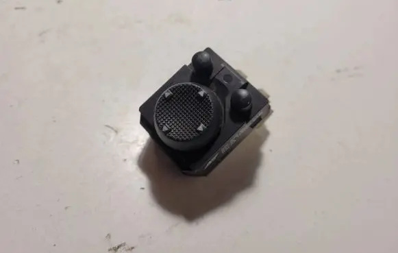 Volkswagen Golf III Wing mirror switch 1H0959565