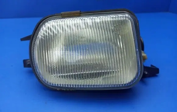 Mercedes-Benz C W203 Front fog light 2158200556 1NA00797601