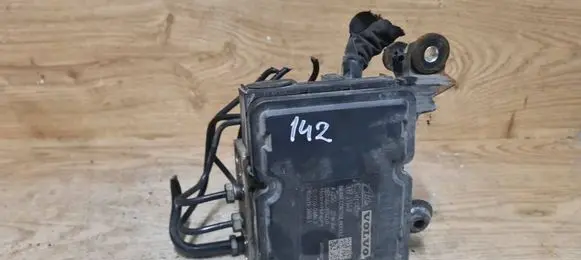 Volvo V70 ABS Pump 31261142