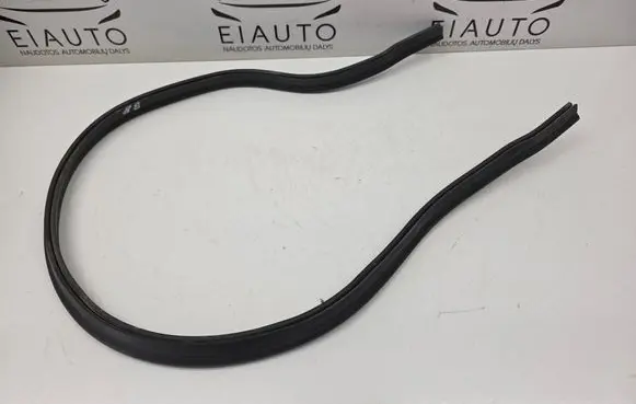 Volkswagen PASSAT B8 Engine compartment rubber 3G0823723