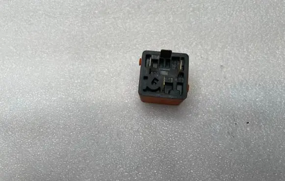 BMW 3 E46 Other relay 1378238