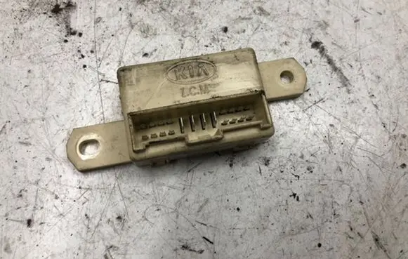 KIA Sorento Air suspension control unit module (rear) BLICM02436DAK4284