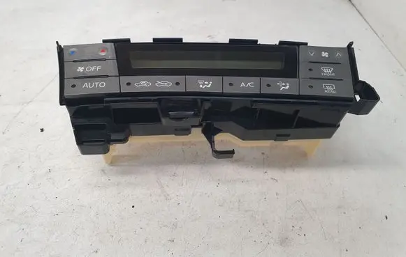 Toyota Prius (XW30) Climate control unit 75D726
