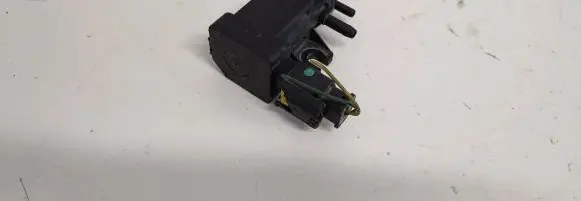 Citroen C3 Turbo solenoid valve 9652570180