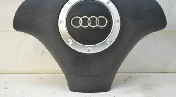 Audi TT Mk1 Steering wheel airbag 8N0880201 001EEB02UWWM