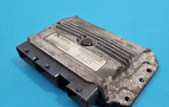 Renault Laguna II Engine control unit/module ECU 8200444583 IMPRK1525837