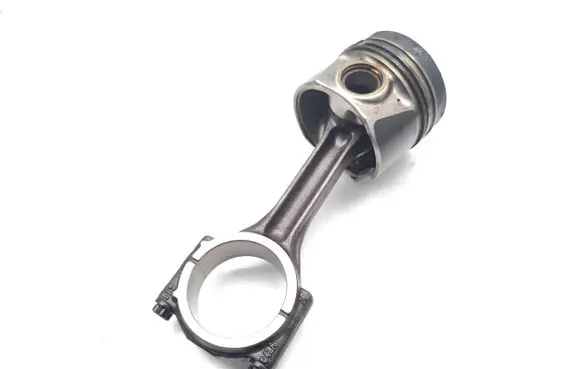 Audi A4 S4 B9 Piston with connecting rod DETA