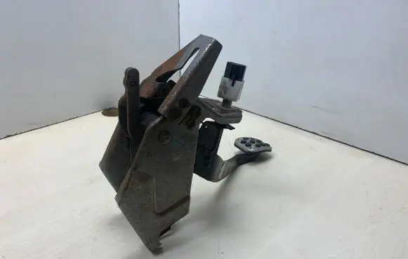 Honda Civic Brake pedal