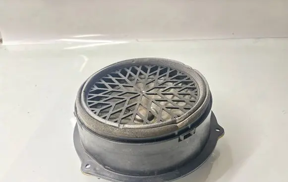 Audi A4 S4 B8 8K Rear door speaker A0176301 A0176302