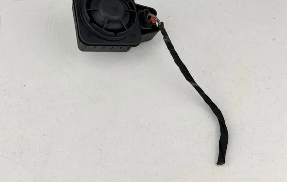 Audi A1 Alarm system siren 5Q0951605A 52275992