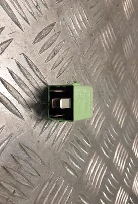 Land Rover Range Rover L322 Other relay 8373700 61368373700
