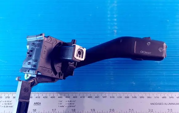 Volkswagen Jetta V Wiper control stalk 1K0953519C