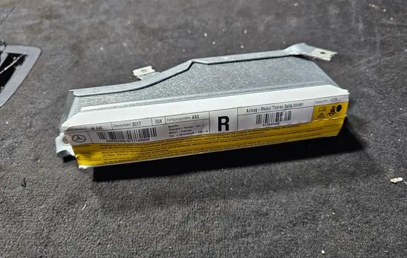Mercedes-Benz B W246 W242 Side airbag 2468602402 A2468600509 2468600500
