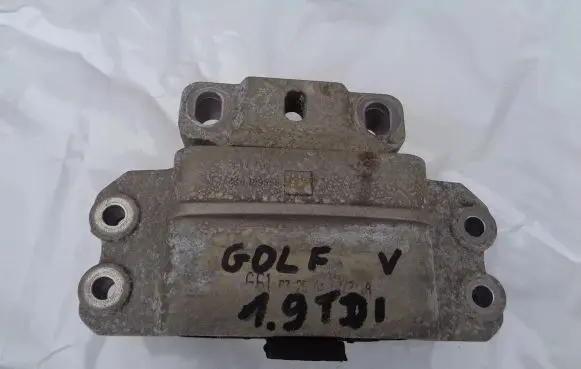 Volkswagen Golf V Engine mounting bracket 4H0199308AE 4H0199308AQ