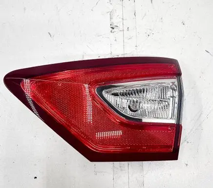 Ford Fusion II Tailgate rear/tail lights DS7313A602AD