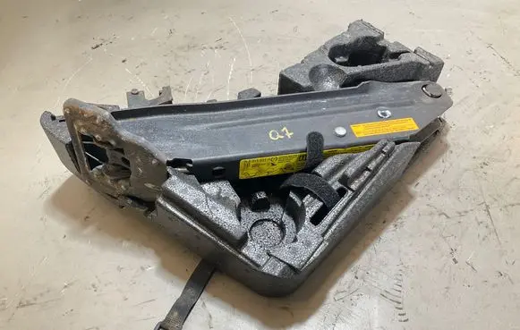 Audi Q7 4L Lift Jack 7L0011031H