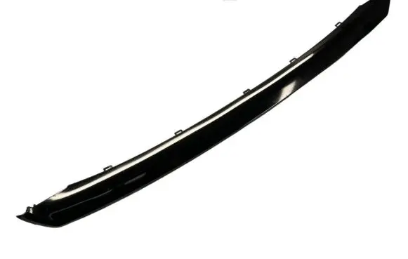 Front bumper splitter molding