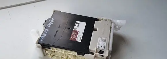 Toyota Yaris Fuse module